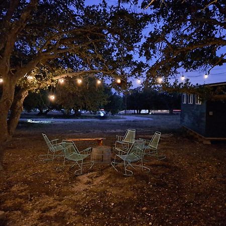 The Container Retreat @ 290 Wine Trail #10 Welcome Friends! Hye Extérieur photo