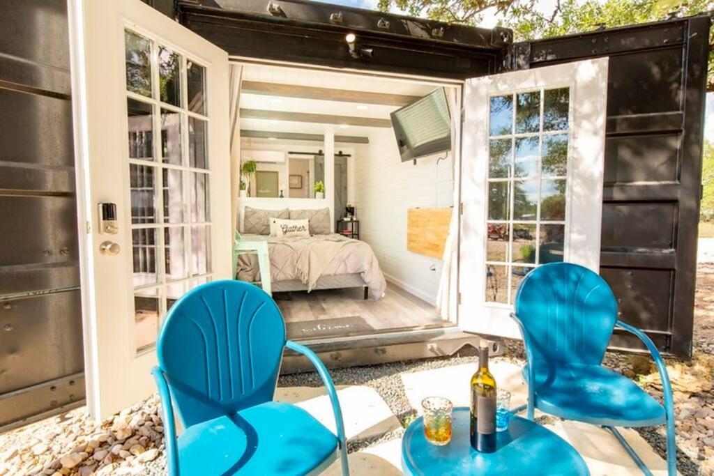 The Container Retreat @ 290 Wine Trail #10 Welcome Friends! Hye Extérieur photo