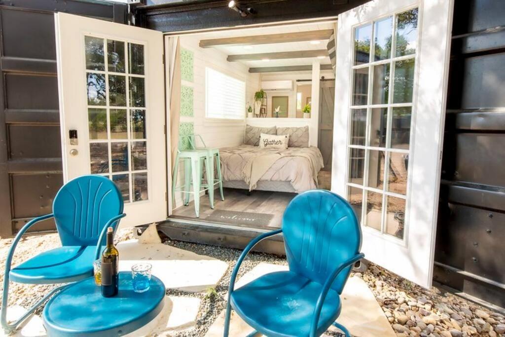 The Container Retreat @ 290 Wine Trail #10 Welcome Friends! Hye Extérieur photo