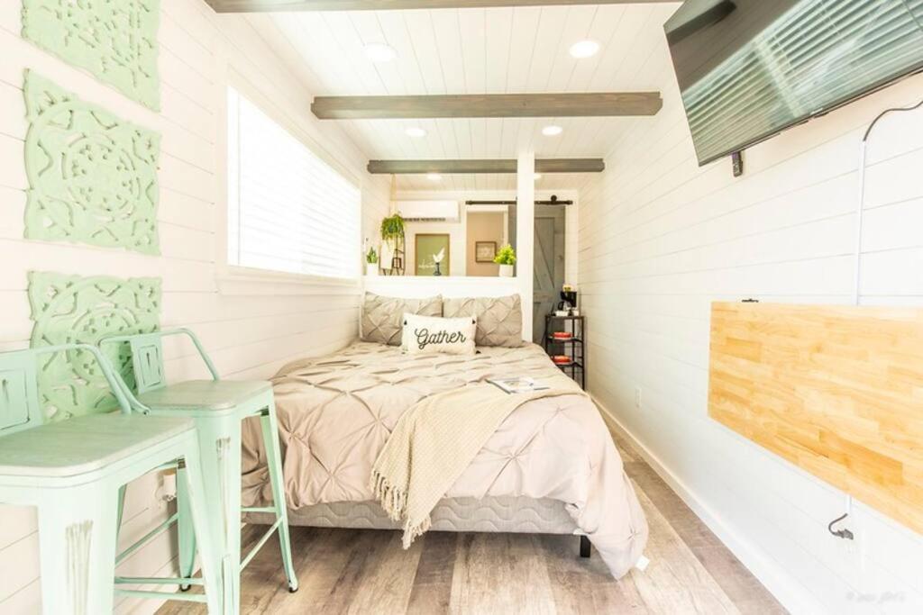 The Container Retreat @ 290 Wine Trail #10 Welcome Friends! Hye Extérieur photo